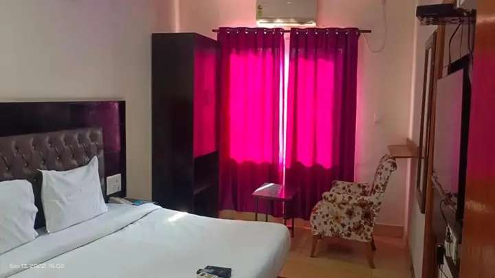 Дехрадун: Hotel Shubham