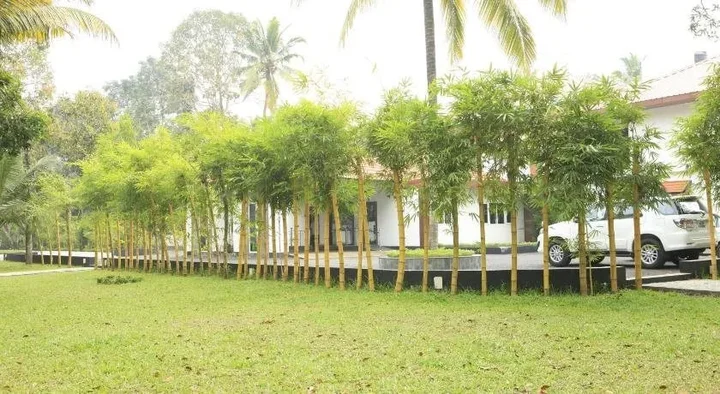 Cherthala: Karapuram Residency