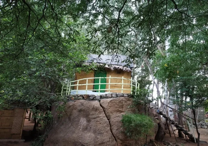 Хоспет: Hotel Gowri
