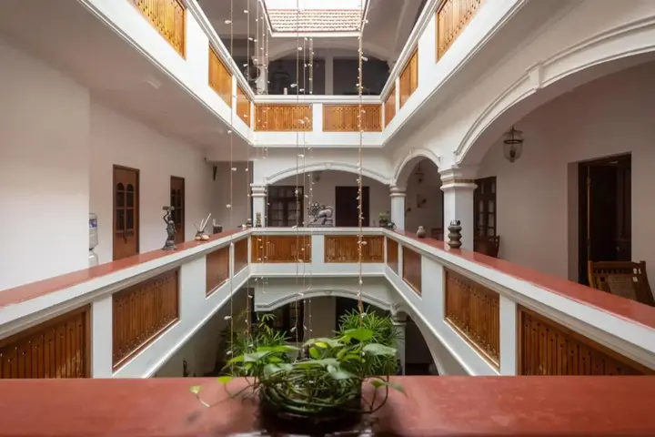 Коччи: The Fort Bungalow