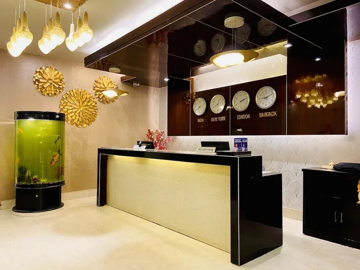 Тезпур: Hotel KRC Palace