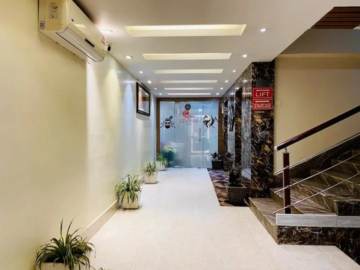 Тезпур: Hotel KRC Palace