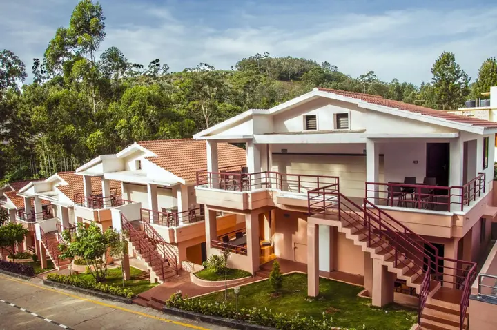 Салем: TGI STAR Holidays Yercaud