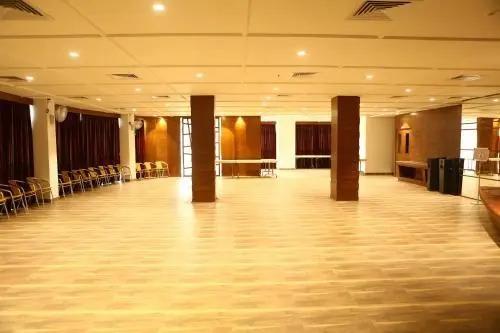 Пуна: Country Club Hospitalities & Holidays