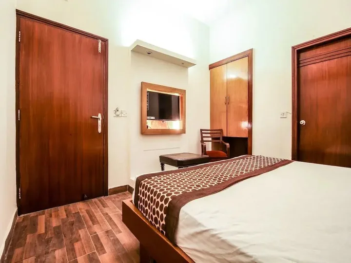 Гуруграм: OYO Premium Old Gurgaon