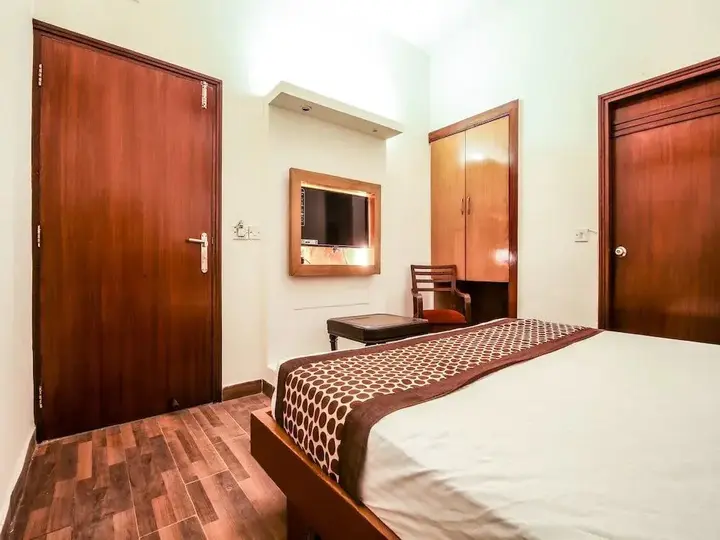 Гуруграм: OYO Premium Old Gurgaon