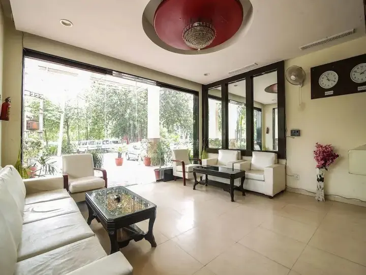 Гуруграм: OYO Premium Old Gurgaon
