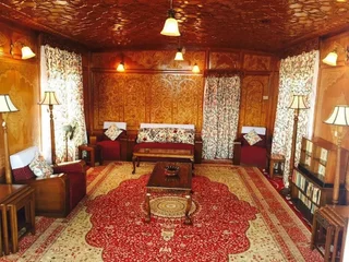 Шринагар: Akbar Group Of Heritage Houseboats