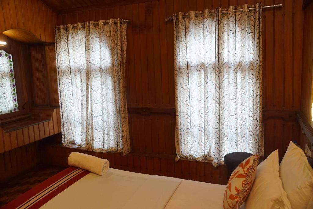 Аллеппи: Soma Houseboat