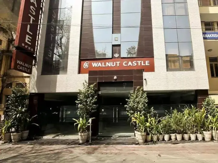 Нью-Дели: Walnut Castle