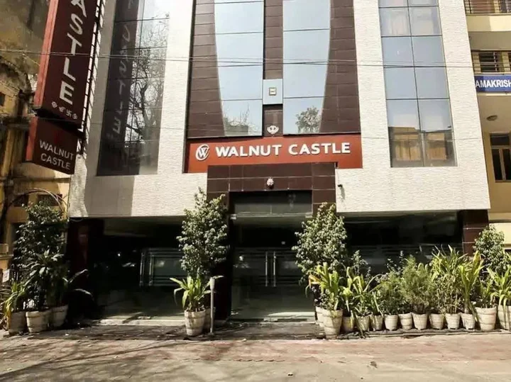 Нью-Дели: Walnut Castle