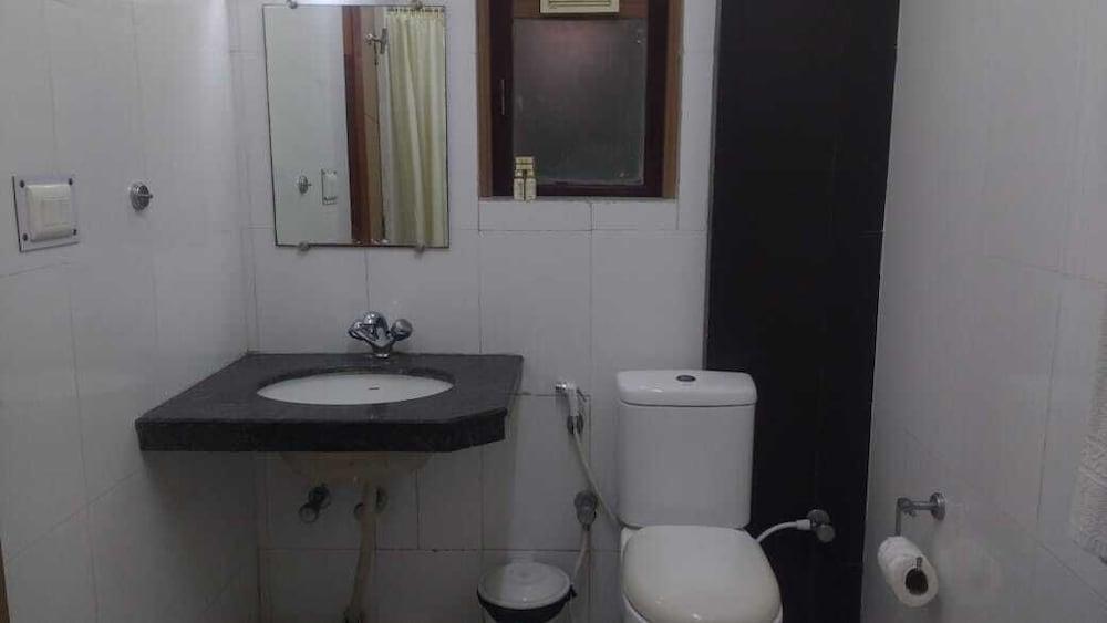 Колката: LBD Resorts & Hotels