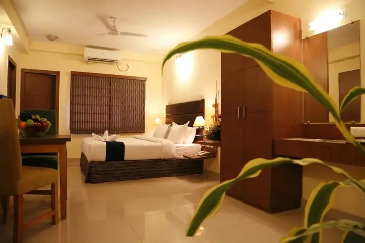 Колката: LBD Resorts & Hotels