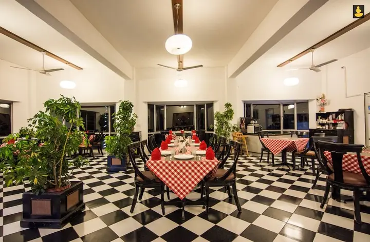 Солан: Misty Meadows Resorts