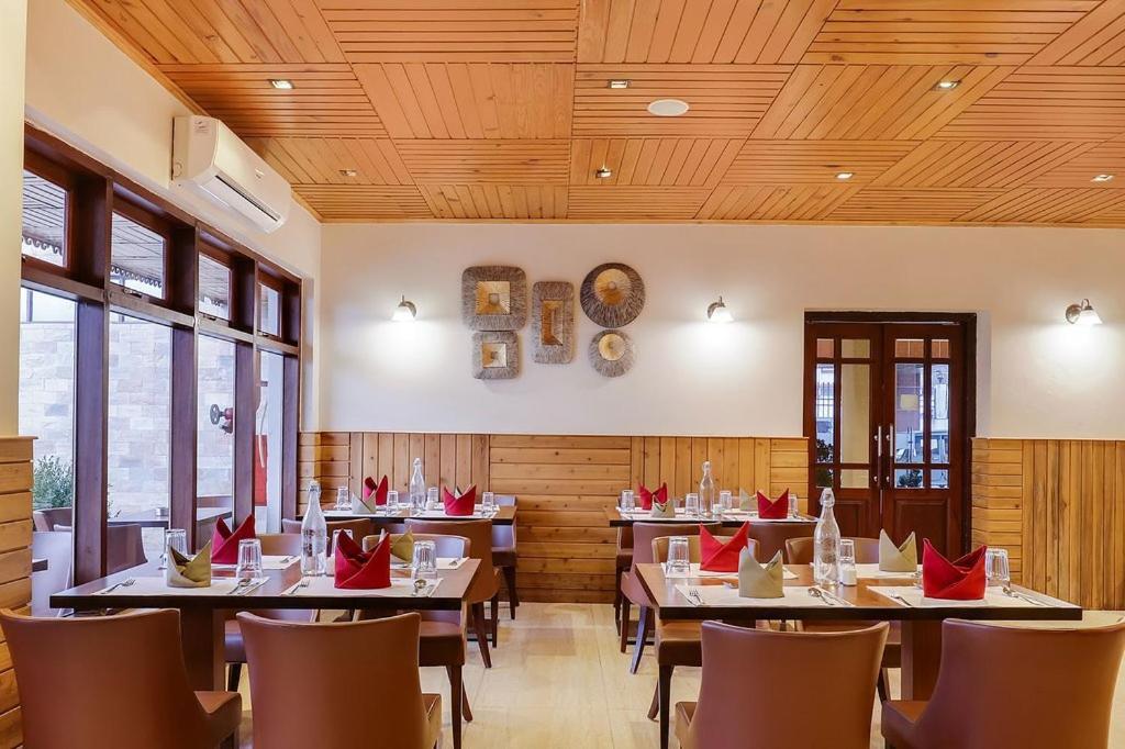 Пеллинг: Sobralia Hotels Casino Resort & Spa