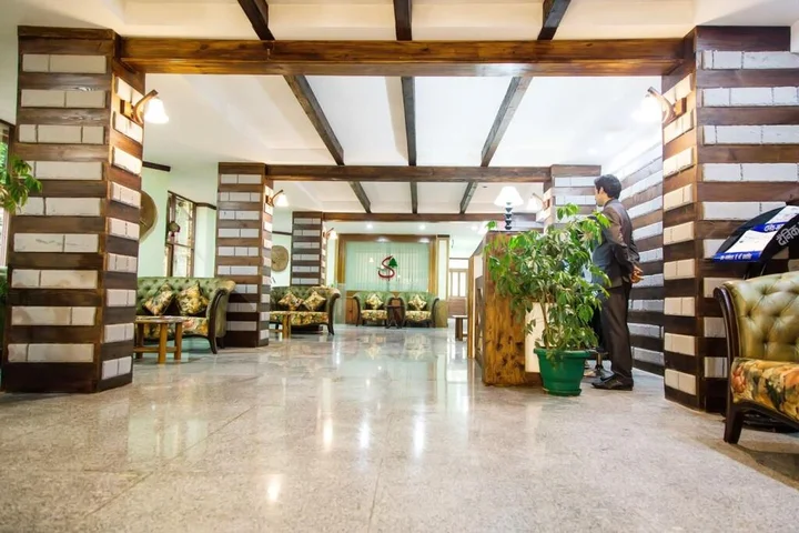 Куллу: Hotel Shobla Royale
