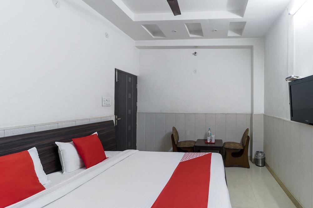 Амбала: Hotel Malik Regency