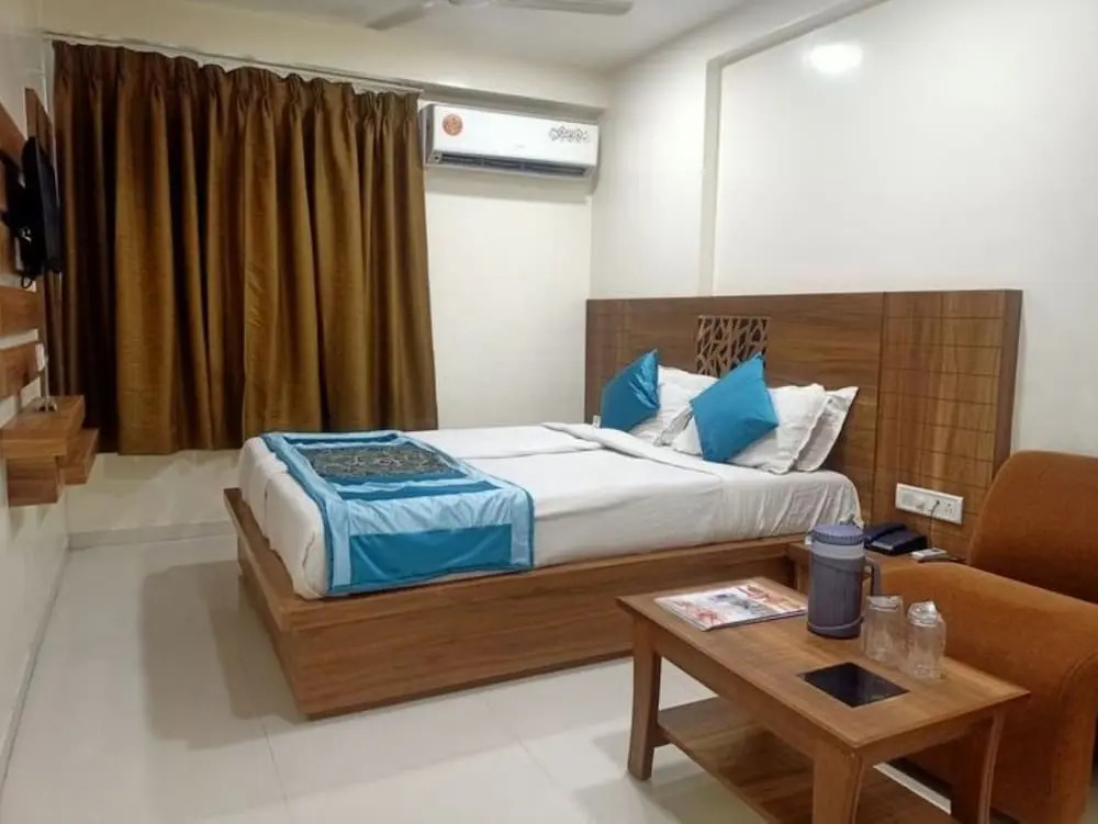 Сурат: Hotel Citizen- Surat