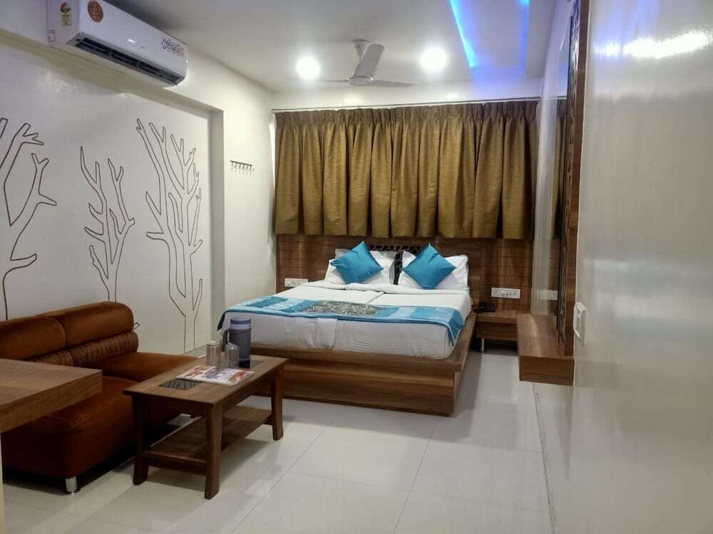 Сурат: Hotel Citizen- Surat