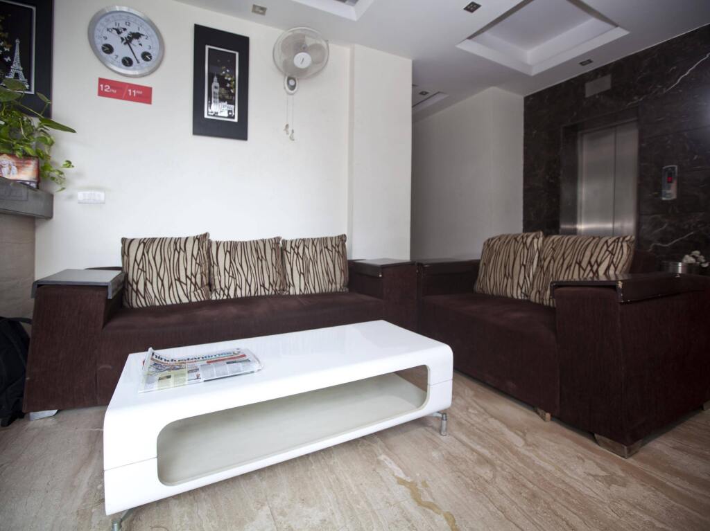 Гуруграм: OYO 326 Hotel Shubhdeep Aashiyana