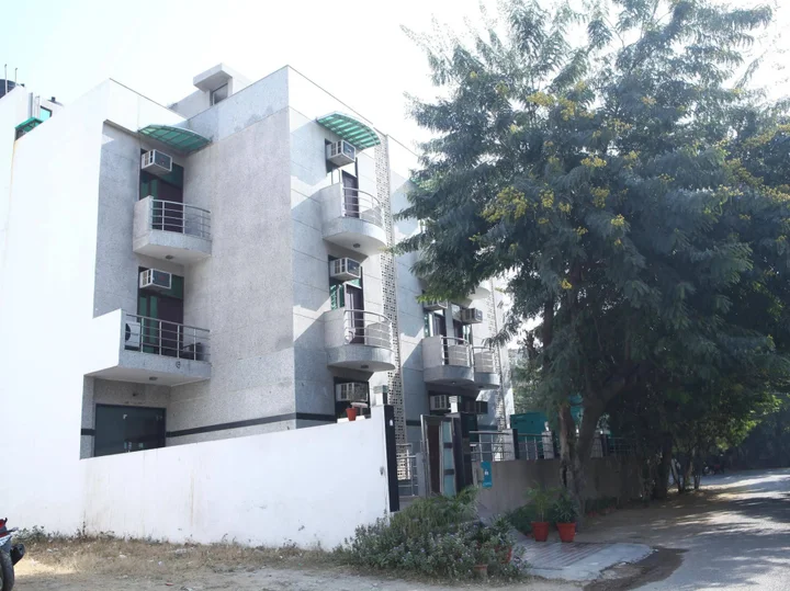 Гуруграм: OYO 326 Hotel Shubhdeep Aashiyana