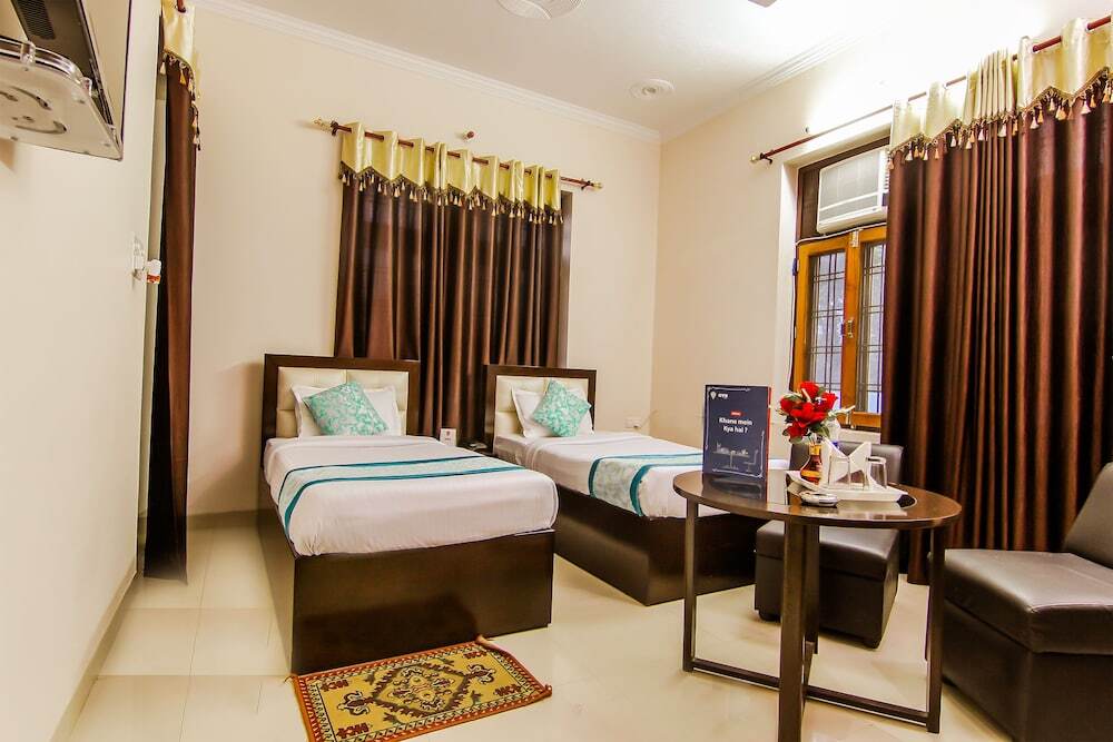 Лакхнау: Excel Paradise Inn