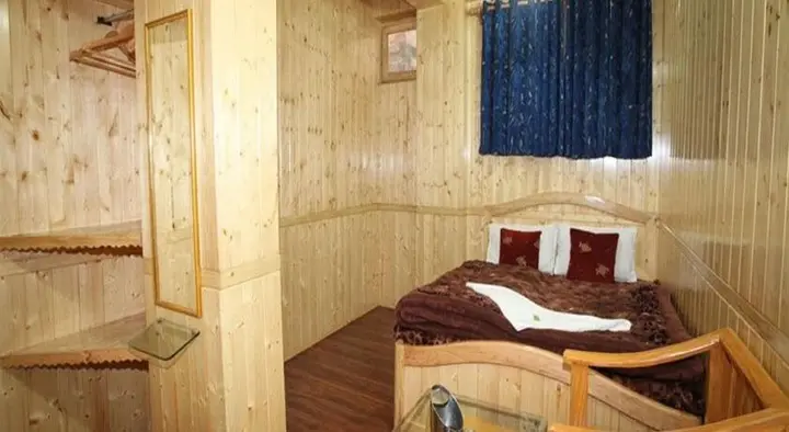 Шринагар: Hotel Gull