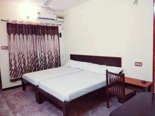 Калапет: Muthu guest house