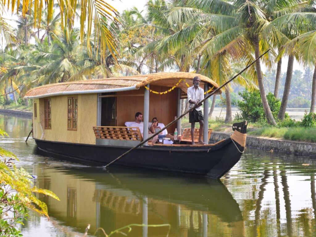 Breeze Backwater Homes - Homestay & Resort — фото 2