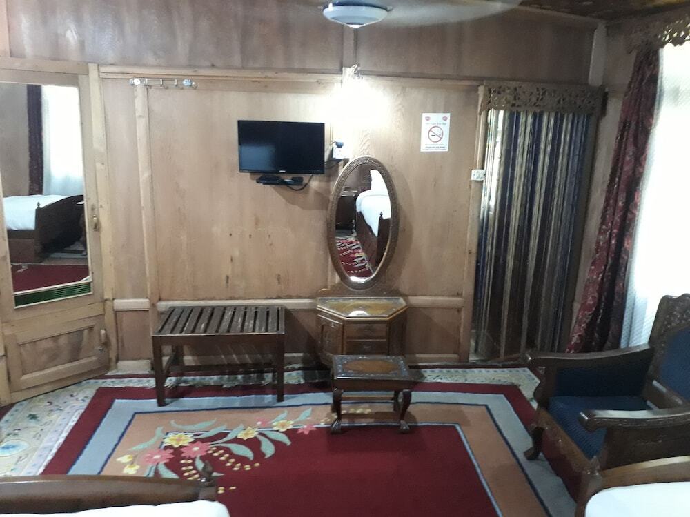 Houseboat Prince Of Bombay — фото 6