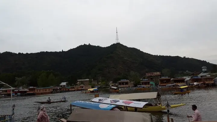 Шринагар: Houseboat Prince Of Bombay
