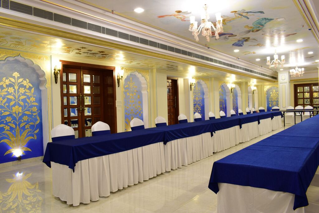 Кукас: Umaid Haveli - A Heritage Style Hotel & Resort