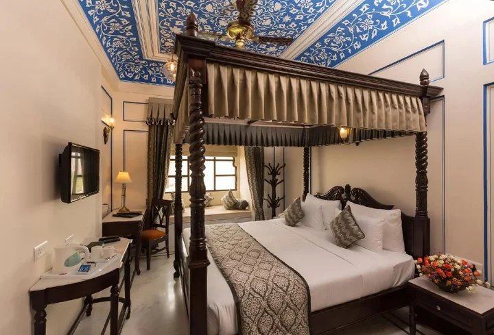 Кукас: Umaid Haveli - A Heritage Style Hotel & Resort