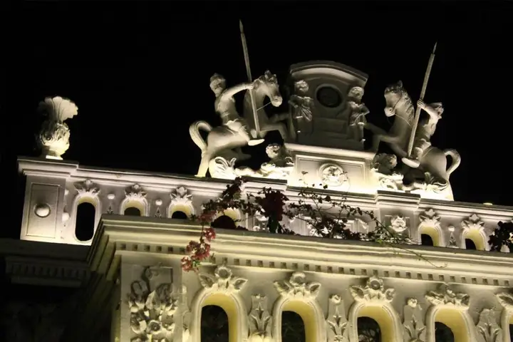 carousel image 3