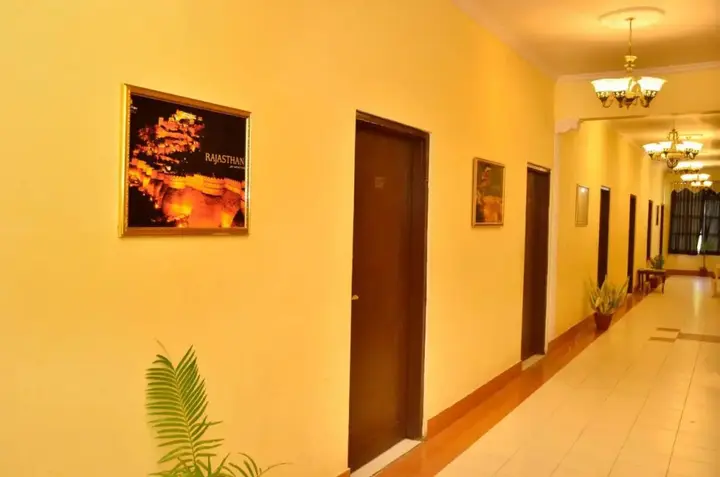 Джайпур: Mahal Rajwada Resort