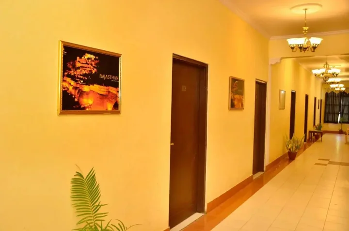Джайпур: Mahal Rajwada Resort