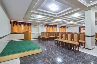 Сурат: Hotel Sarita