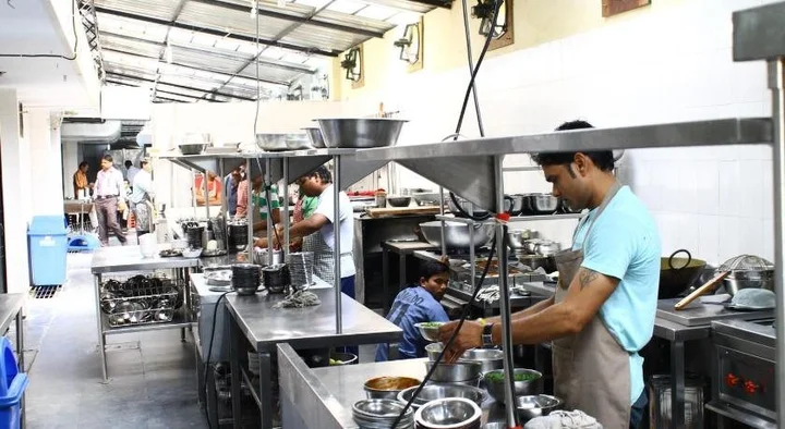 Bilaspur: Hotel Rasoi Inn