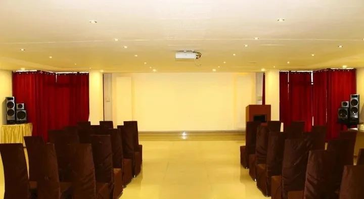 Bilaspur: Hotel Rasoi Inn