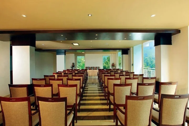 Муннар: Gokulam Park Munnar