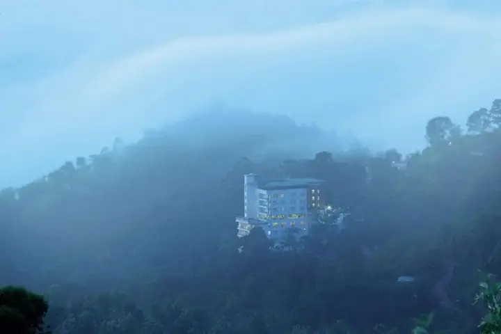 Муннар: Gokulam Park Munnar