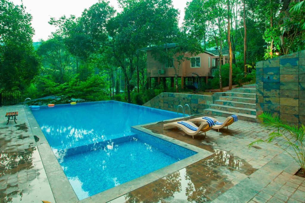 Велламундра: Lakkidi Village Resort