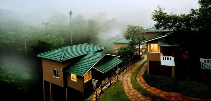 Велламундра: Lakkidi Village Resort