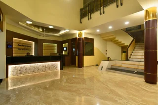 Нашик: Panchavati Elite Inn