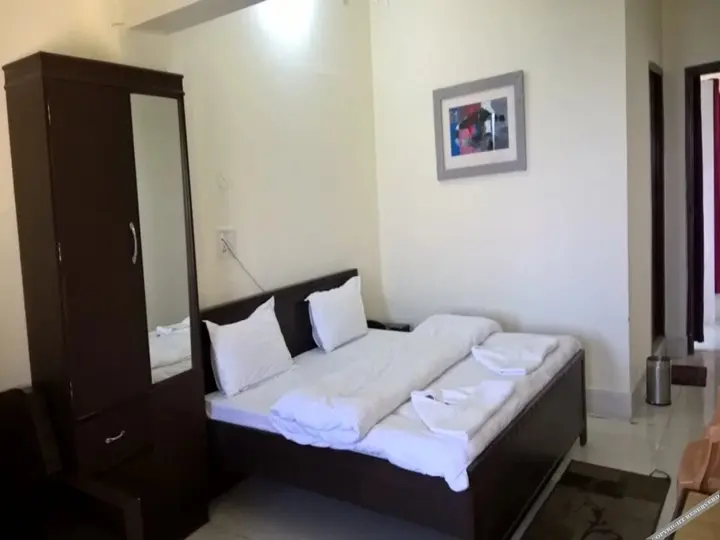 Чубаттакхал: Garhwali Inn
