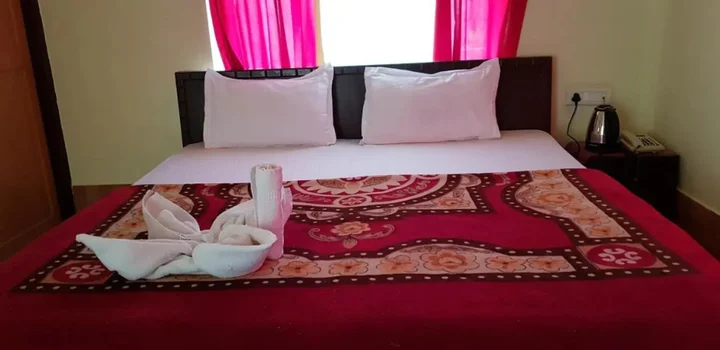 Чубаттакхал: Garhwali Inn