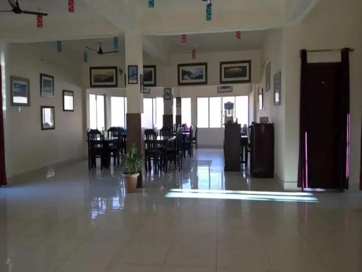 Чубаттакхал: Garhwali Inn