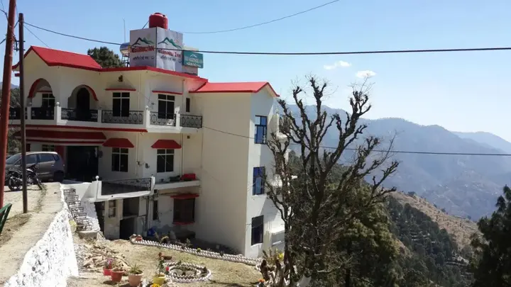 Чубаттакхал: Garhwali Inn