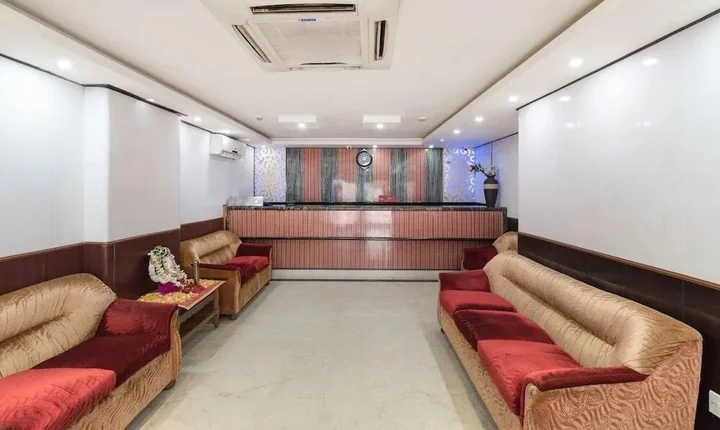 Колката: OYO 794 Hotel East Palace