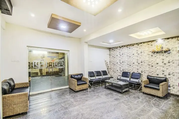 Бангалор: OYO 451 Goyal Residency